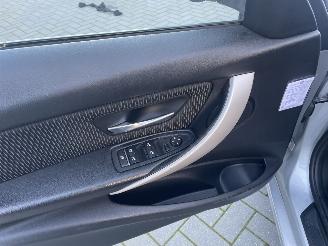 BMW 3-serie 318i Executive AUTOMAAT N.A.P NL AUTO PRACHTIG!!! picture 12