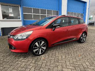 Schadeauto Renault Clio 0.9 TCE  EXPRESSION 2013/10