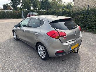 Auto incidentate Kia Cee d 1.6 CRDI Dynamic 2014/1