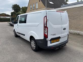 skadebil bedrijf Ford Transit Custom 2.0 TDCI L2H1 DC 170pk  Nap 2016/9