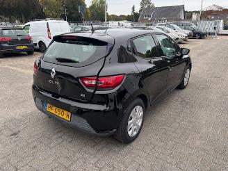 Renault Clio 1.5 DCI 5-drs airco picture 3