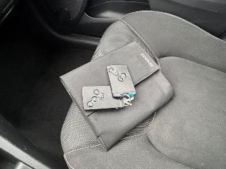 Renault Clio 1.5 DCI 5-drs airco picture 12