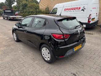 Renault Clio 1.5 DCI 5-drs airco picture 4