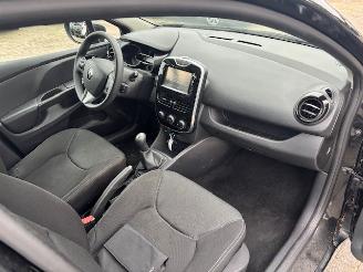 Renault Clio 1.5 DCI 5-drs airco picture 10