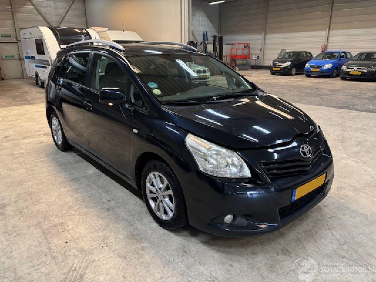 Toyota Verso 2.0 D-4D Business Clima