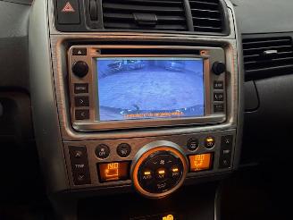 Toyota Verso 2.0 D-4D Business Clima picture 16