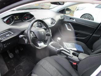 Peugeot 308 1.6 BLUEHDI EXECUTIVE PACK picture 7