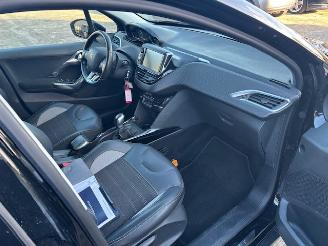 Peugeot 2008 1.2 PureTech Allure picture 11