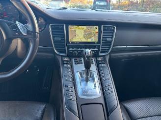Porsche Panamera 3.0D Platinum Edition picture 17