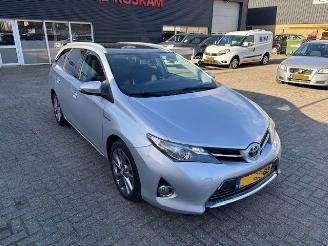Coche accidentado Toyota Auris 1.8 Hybrid Touring Sports Pano 2013/10