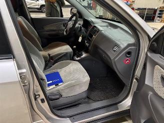 Hyundai Tucson 2.0i Active airco picture 8