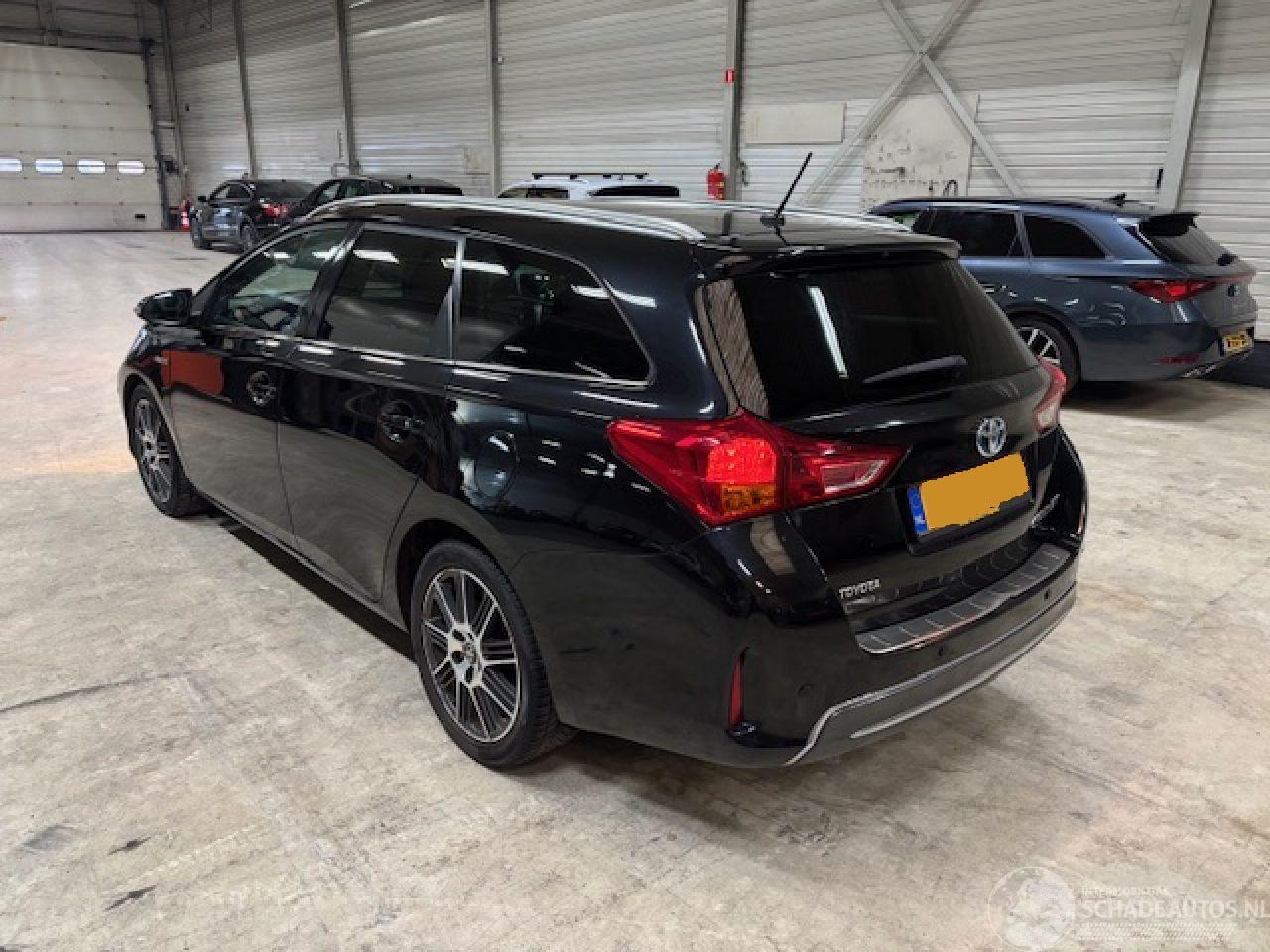 Toyota Auris 1.8 Hybrid Touring Sport Pano