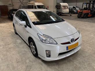 skadebil auto Toyota Prius 1.8 Aspiration 2010/3