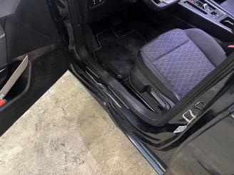 Seat Leon 1.5 eTSI FR Intense DSG picture 9