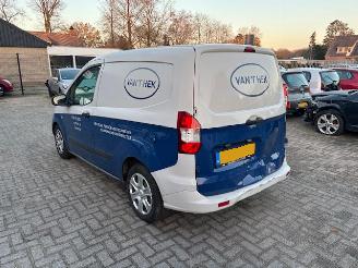 Ford Transit Courier Van 1.5 TDCI airco navi 100pk picture 3
