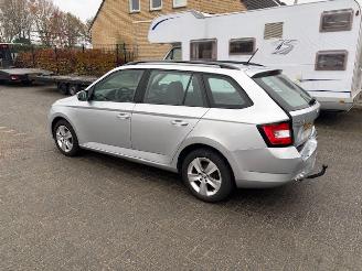 Skoda Fabia 1.0 TSI Ambition airco navi picture 4