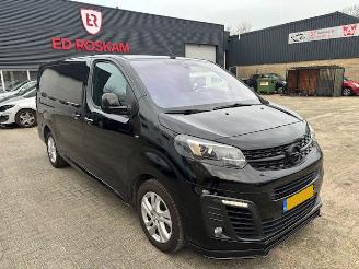 krockskadad bil bedrijf Opel Vivaro 2.0 CDTI L3H1 Innovation 150pk 2020/8