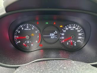 Kia Picanto 1.0 Comfort Plus Line Navigator picture 14