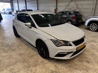 skadebil auto Seat Leon 1.8 TSI FR  Dsg  179pk 2017/7