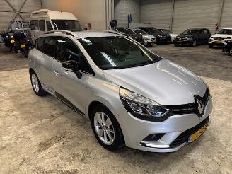 damaged passenger cars Renault Clio 0.9 TCe Limited  NAP 2017/1