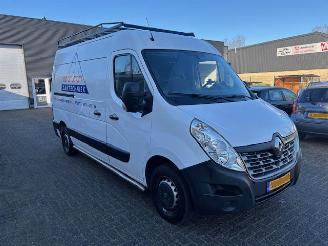 skadebil bedrijf Renault Master 2.3 DCI L2H2 131PK  NAP 2019/9