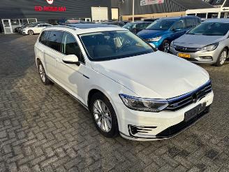 skadebil auto Volkswagen Passat 1.4 Tsi GTE Connected Series Pano Nap 2016/12