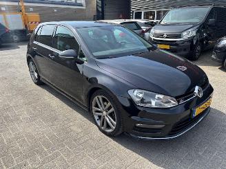 Unfallwagen Volkswagen Golf 1.2 TSI Edition R 2015/8