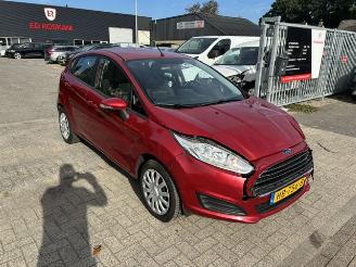 krockskadad bil auto Ford Fiesta 1.0 Style 5-drs airco NAP 2015/9