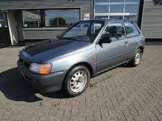 skadebil auto Toyota Starlet 1.3I Friend 1990/4
