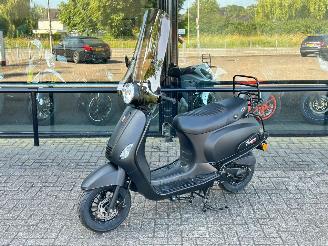 Avarii scootere GTS  Toscana Nieuw! 2024/12