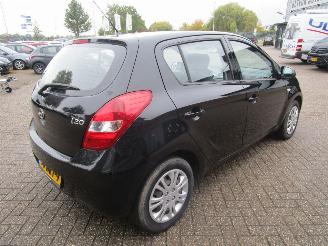 Hyundai I-20 1.2i Dynamic version 5drs picture 5