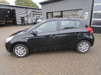 Hyundai I-20 1.2i Dynamic version 5drs picture 2