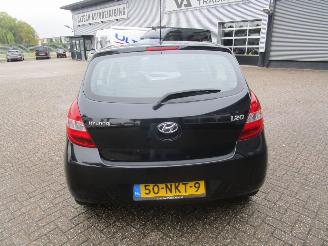 Hyundai I-20 1.2i Dynamic version 5drs picture 4