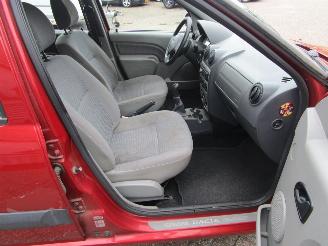 Dacia Logan MCV 1.6-16V Laureate picture 3