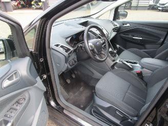 Ford C-Max 1.0 Titanium picture 11