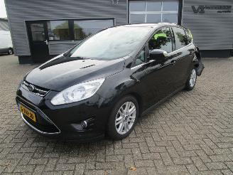 skadebil auto Ford C-Max 1.0 Titanium 2013/11