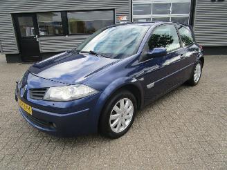 krockskadad bil auto Renault Mégane 1.6-16V Tech Line LPG 2007/11