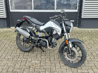 skadebil bromfiets Kymco  K-Pipe 2016/10