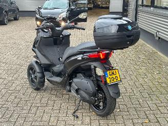 Piaggio MP3 300 HPE picture 3