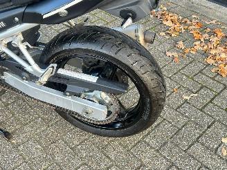 Suzuki Bandit 650 GSF Naked picture 10