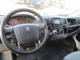 Peugeot Boxer 335 2.2 HDI L2H2 XR picture 16