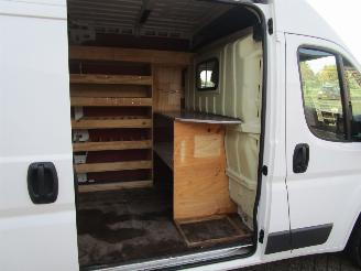 Peugeot Boxer 335 2.2 HDI L2H2 XR picture 18