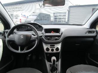 Peugeot 208 1.0 VTI Like 5drs picture 18