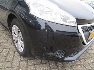 Peugeot 208 1.0 VTI Like 5drs picture 20