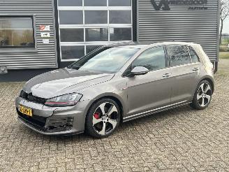 Vaurioauto  passenger cars Volkswagen Golf GTI Performance 2.0 TSI 2015/5
