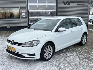 Unfallwagen Volkswagen Golf 1.6 TDI Comfortline BTW 2018/7