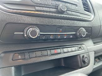 Toyota ProAce Shuttle 1.5 D-4D Cool Comfort Medium 9 personen Incl BTW. picture 24