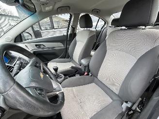 Chevrolet Cruze 1.8 LT picture 23