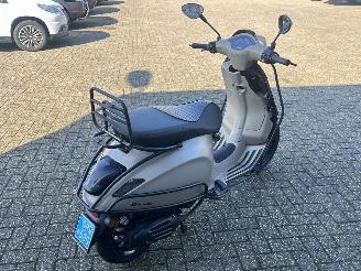 Vespa  Sprint 50 picture 5