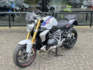 Vaurioauto  motor cycles BMW  R 1250 R HP 2020/11